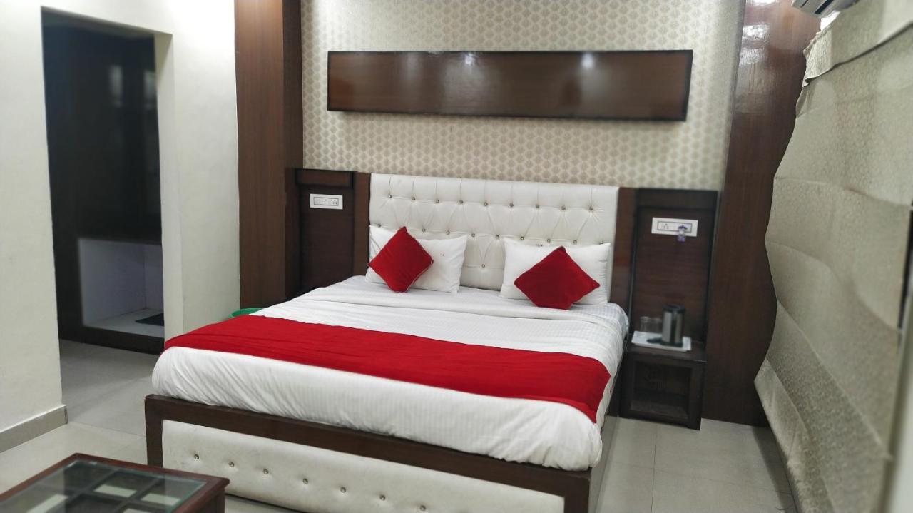 Hotel Eurasia Mohali International Airport Zirakpur Exteriér fotografie