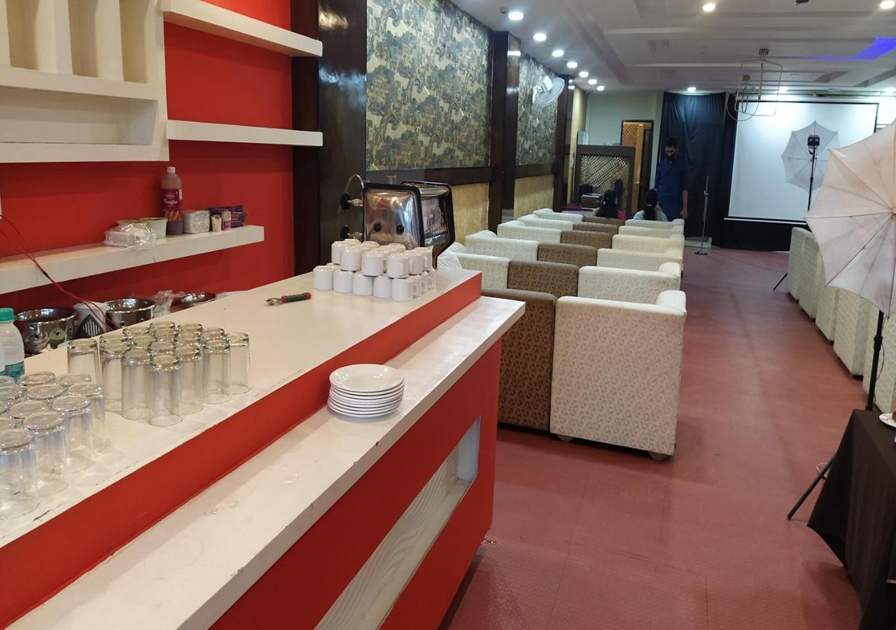 Hotel Eurasia Mohali International Airport Zirakpur Exteriér fotografie